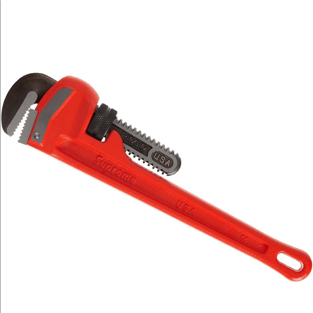 Supreme Ridgid Pipe Wrench - Picture 2 of 2